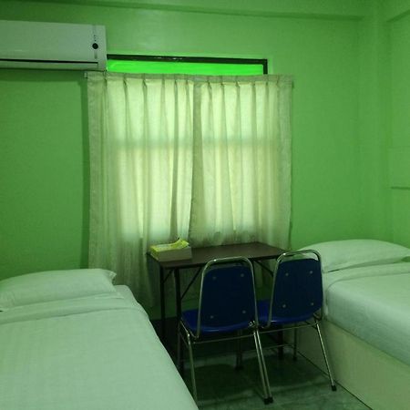 Nay Chi Lin Hotel Pathein Екстериор снимка