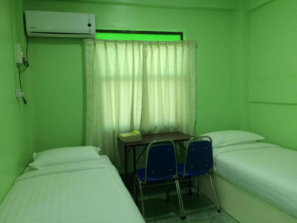 Nay Chi Lin Hotel Pathein Екстериор снимка