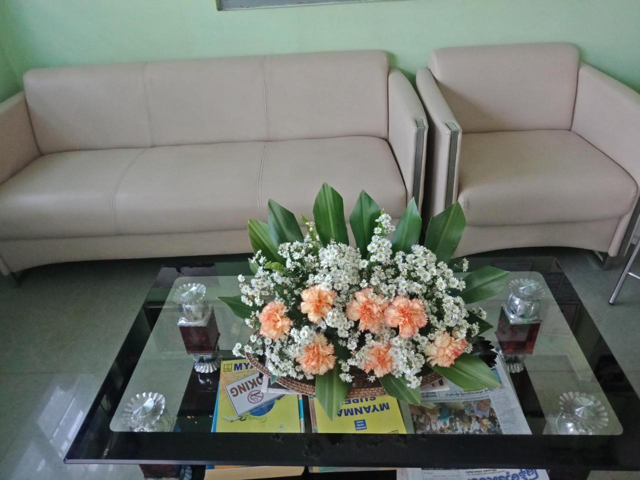 Nay Chi Lin Hotel Pathein Екстериор снимка