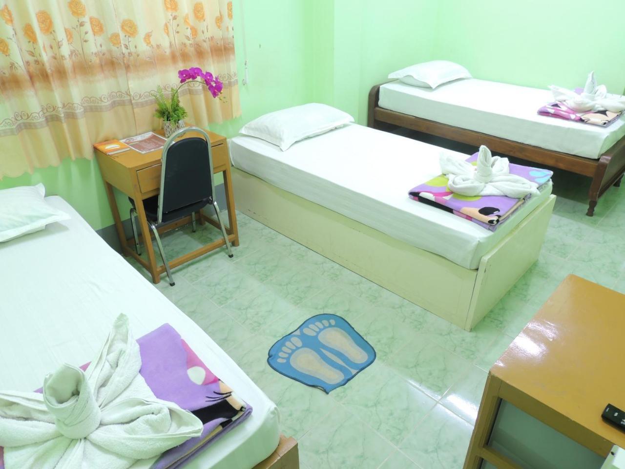Nay Chi Lin Hotel Pathein Екстериор снимка