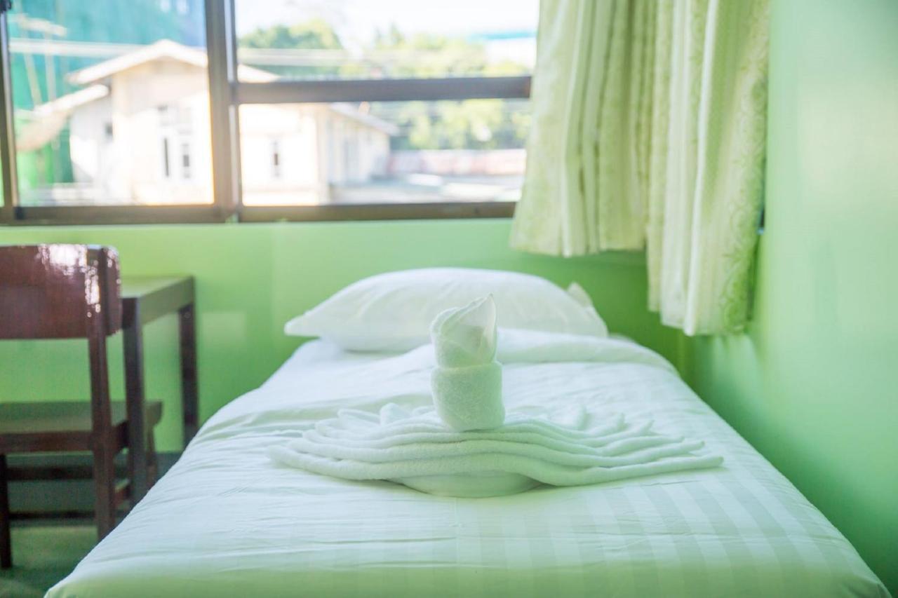 Nay Chi Lin Hotel Pathein Екстериор снимка