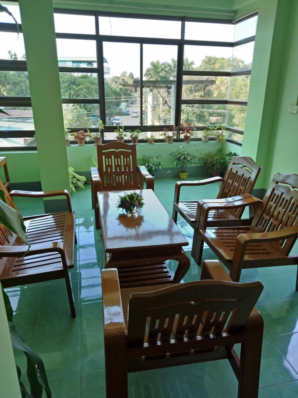 Nay Chi Lin Hotel Pathein Екстериор снимка