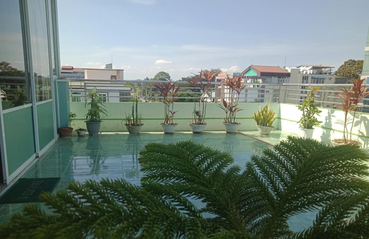 Nay Chi Lin Hotel Pathein Екстериор снимка