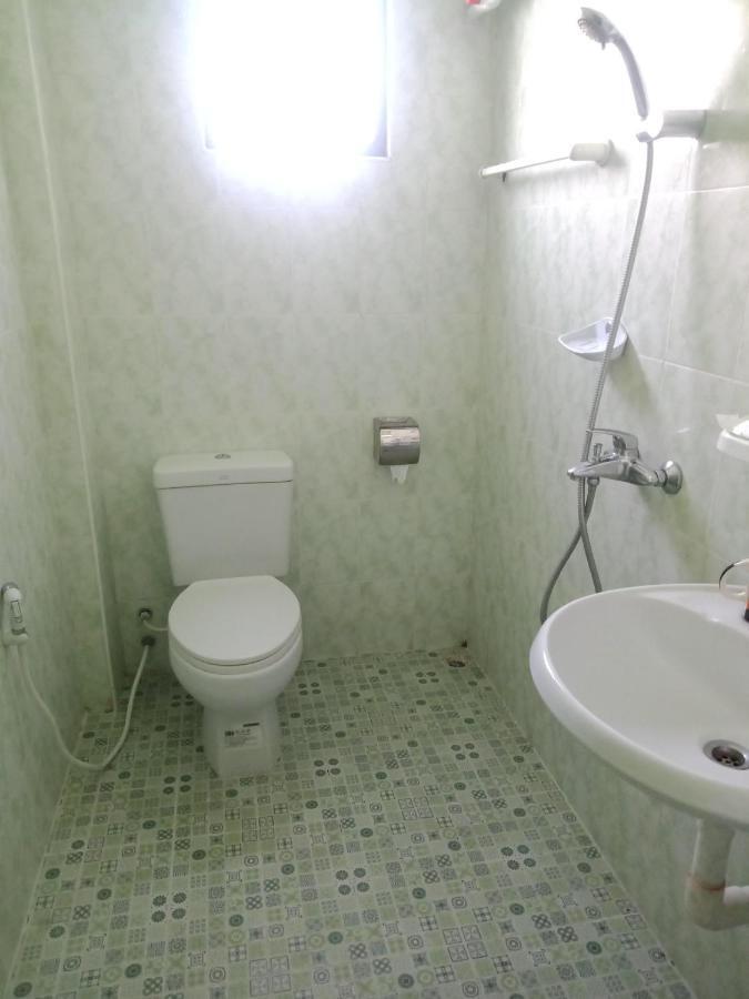 Nay Chi Lin Hotel Pathein Екстериор снимка